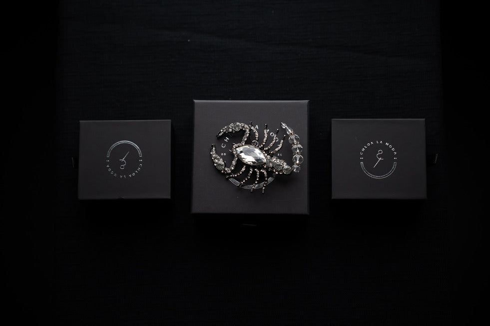 BROCHE SCORPION
