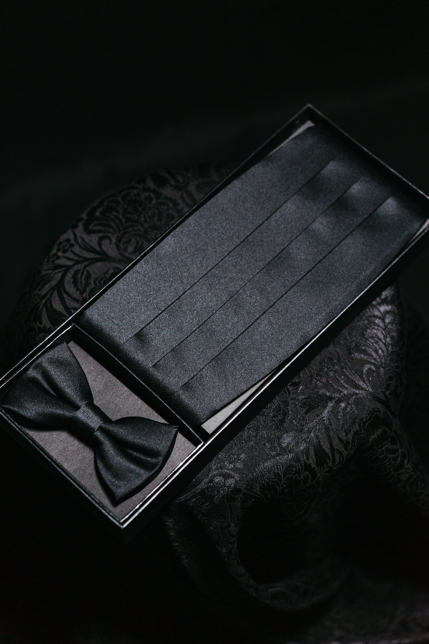 COFFRET CEINTURE DE SMOKING & NŒUD PAPILLON NOIR