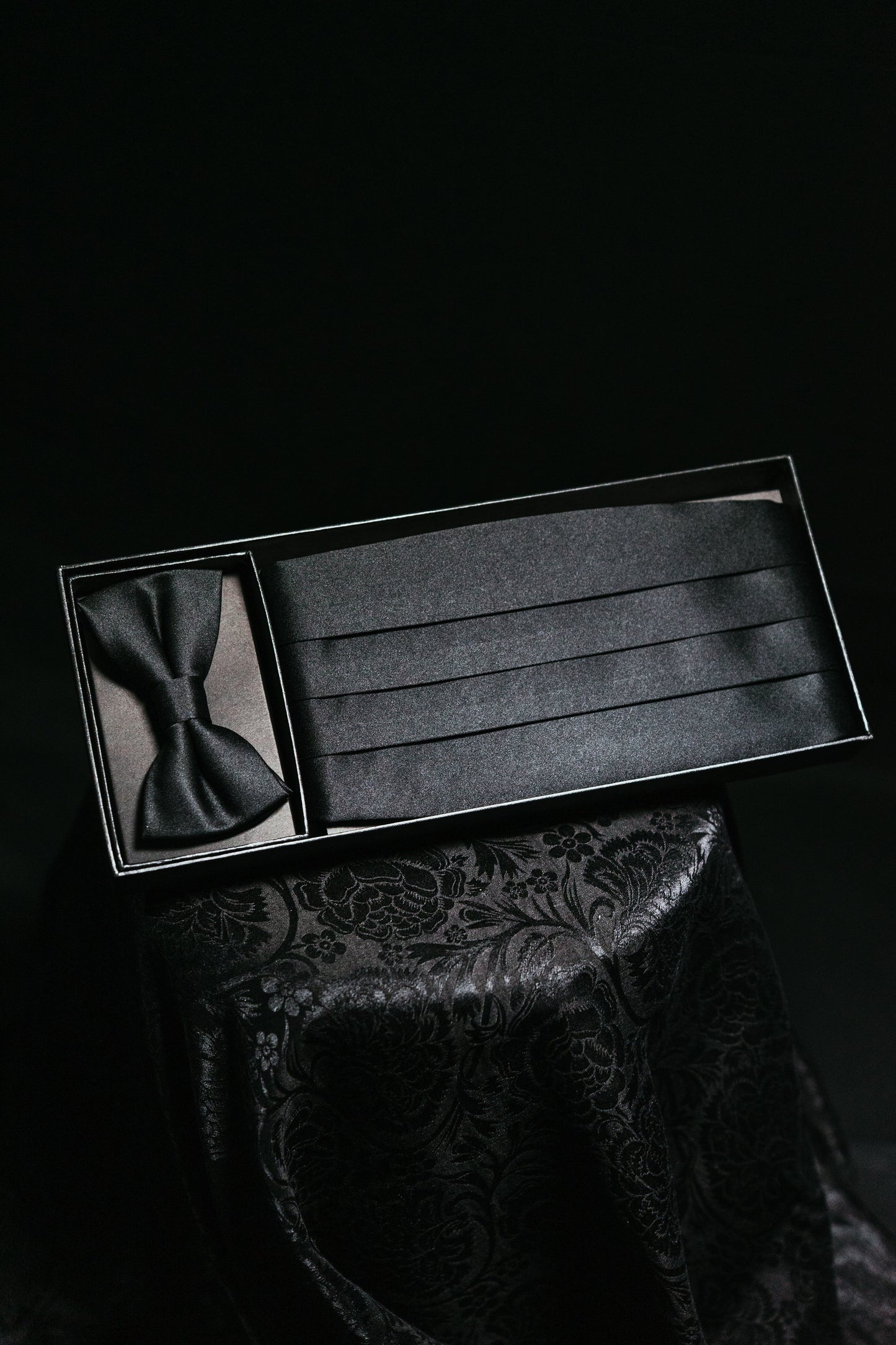 COFFRET CEINTURE DE SMOKING & NŒUD PAPILLON NOIR