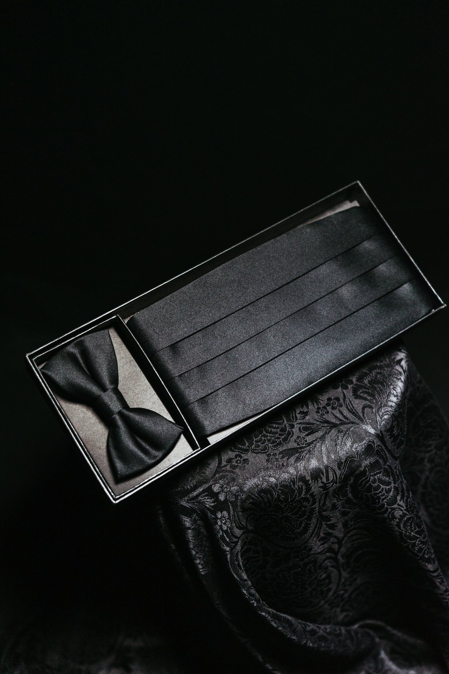 COFFRET CEINTURE DE SMOKING & NŒUD PAPILLON NOIR